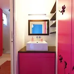 Metro Blu Tricolore - Concordia Apartman *