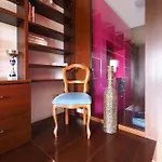 Metro Blu Tricolore - Concordia Apartman *